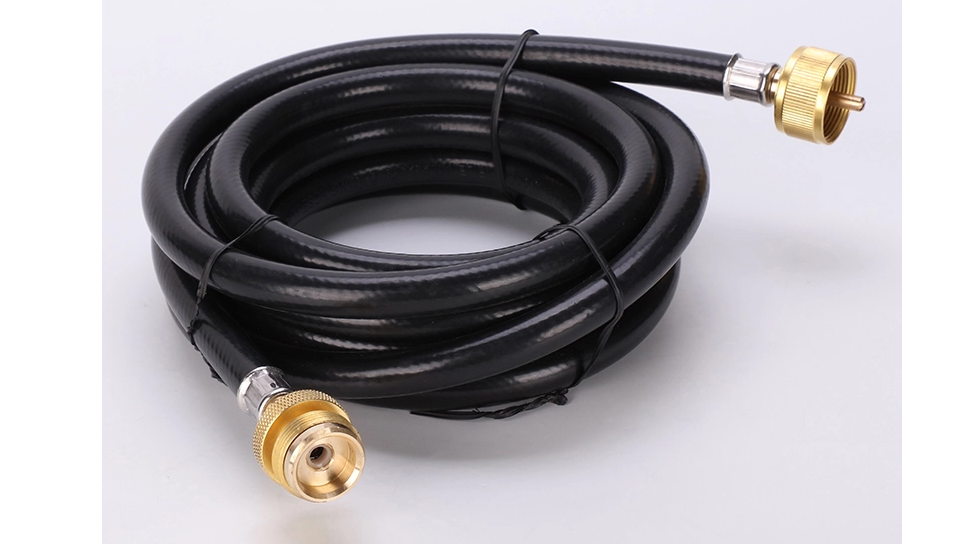 Are propane hoses universal?